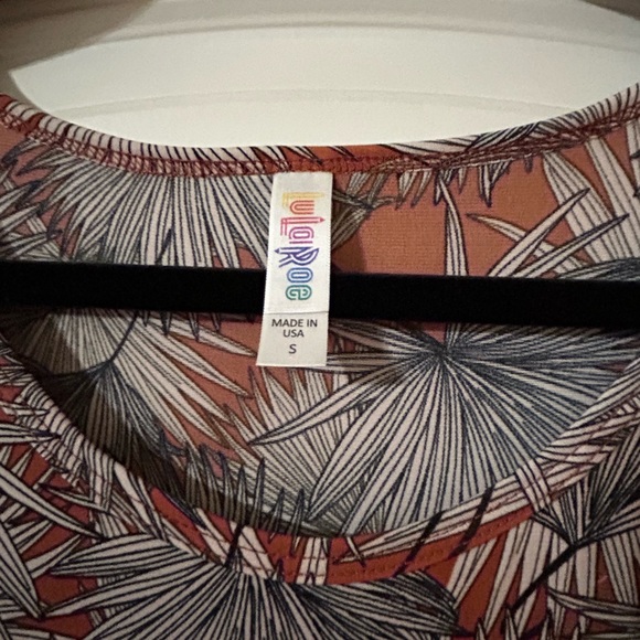 Lularoe, Perfect T, Size Small, Worn Once, Burnt Orange, Tropical, Palm Leaves - Picture 2 of 3